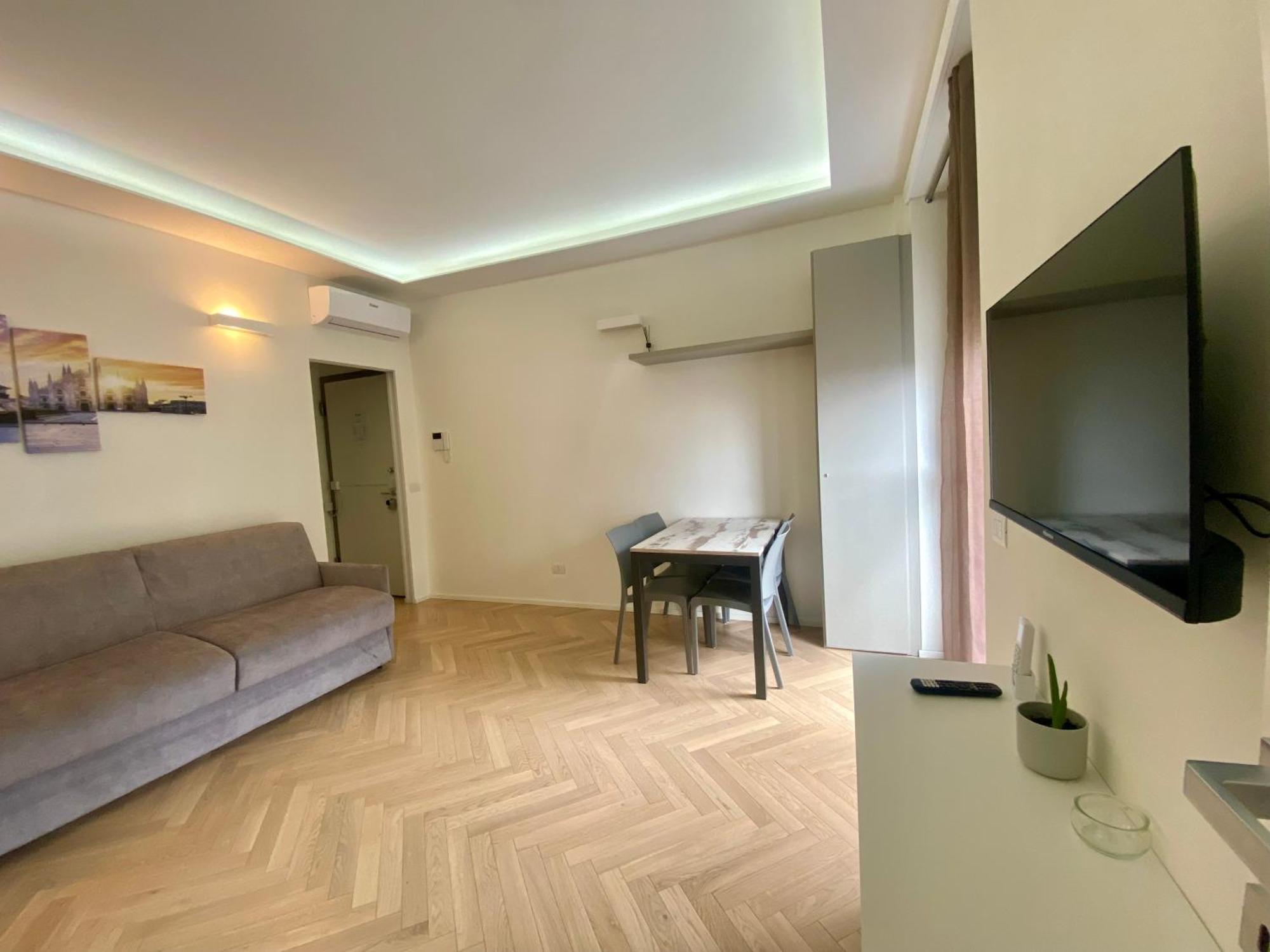 Sky View -Porta Nuova- Appartamento 2 Con Balcone Милано Екстериор снимка